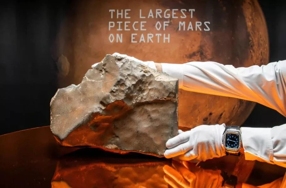 largest-rock-mars-1-910x600.jpg_11zon