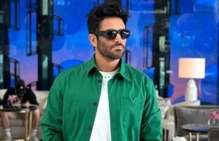 عکسی دیده نشده از مادر محمدرضا گلزار