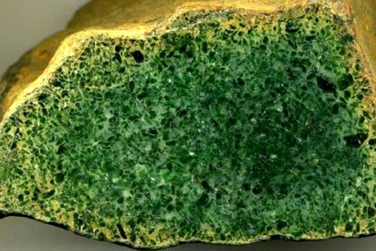 سنگی که از الماس سرسختتر است + عکس