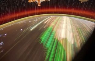 این نوع از شفق قطبی را احتمالا تا کنون ندیده‌اید! + تصویر