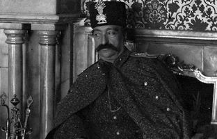 «ناصرالدین شاهِ جوان» در حال سوارکاری + تصویر