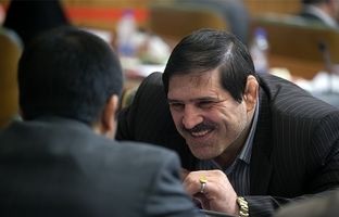 حمله تند عباس جدیدی به علیرضا دبیر: مگر املاکی هستی؟! + ویدئو