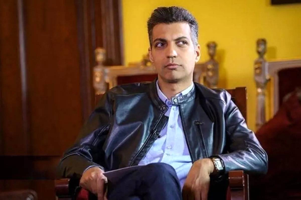 عبور عادل فردوسیپور از تهدیدات؛ او باز هم گزارش کرد