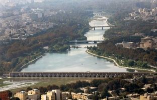  قدیمی‌ترین پل «زاینده رود» در اصفهان؛ سال 1345 + تصویر