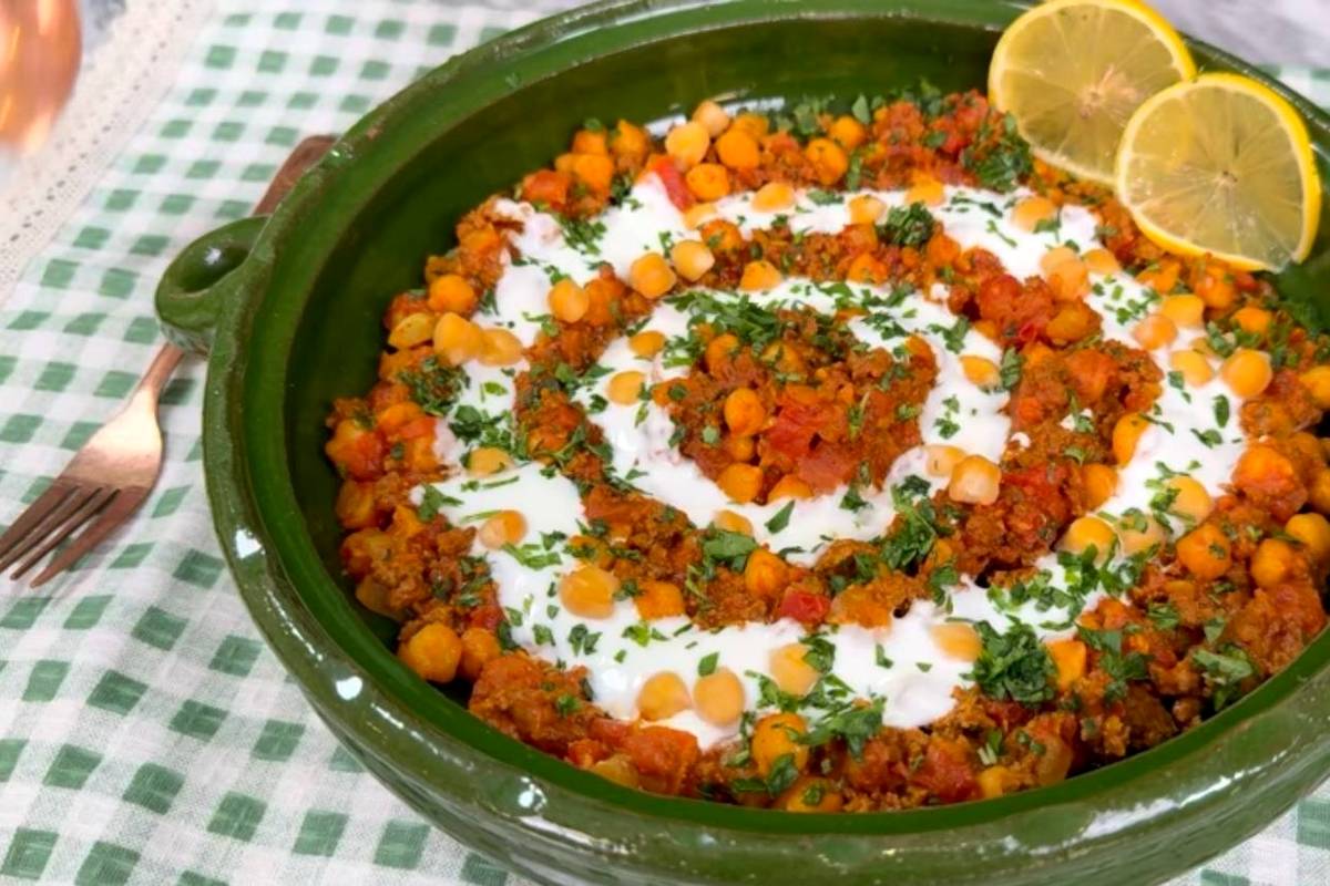 خوشمزه بپزید؛ طرز تهیه بیجبیج نخود، یکی از غذاهای محلی شمال ایران