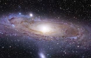 
شبه‌علم در آسمان شامگاهی امشب؛ از انرژی‌های کیهانی تا حقیقت پشت پرده
