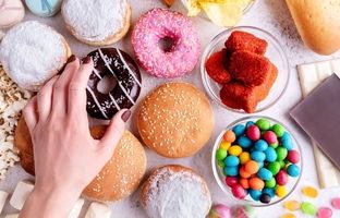 آیا مواد قندی باعث ایجاد سرطان می‌شود؟