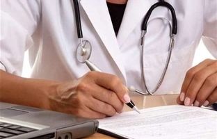 چرا اعتماد جامعه به پزشکان نسبت به قبل در حال کاهش است؟