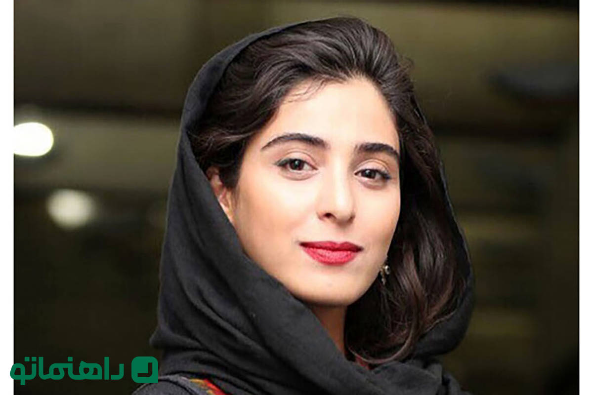 استایل به سبک سلبریتیها؛ استایل جذاب با اورکت بهاری به سبک آناهیتا افشار