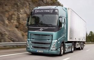 اولین ولوو آیرو ۲۰۲۴ در ایران پلاک شد؛ قیمت ۲۲ میلیارد!