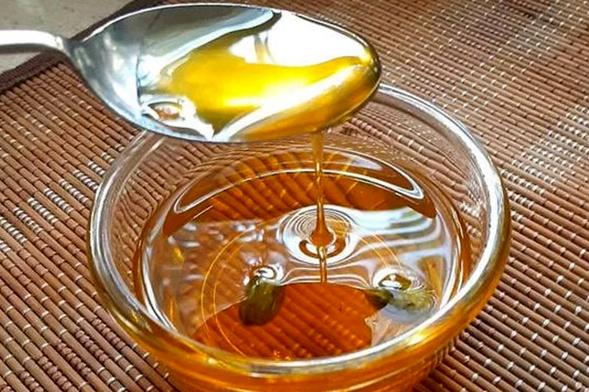 طرز تهیه شربت بار حرفه ای و براق برای انواع شیرینی و کیک + نکات مهم