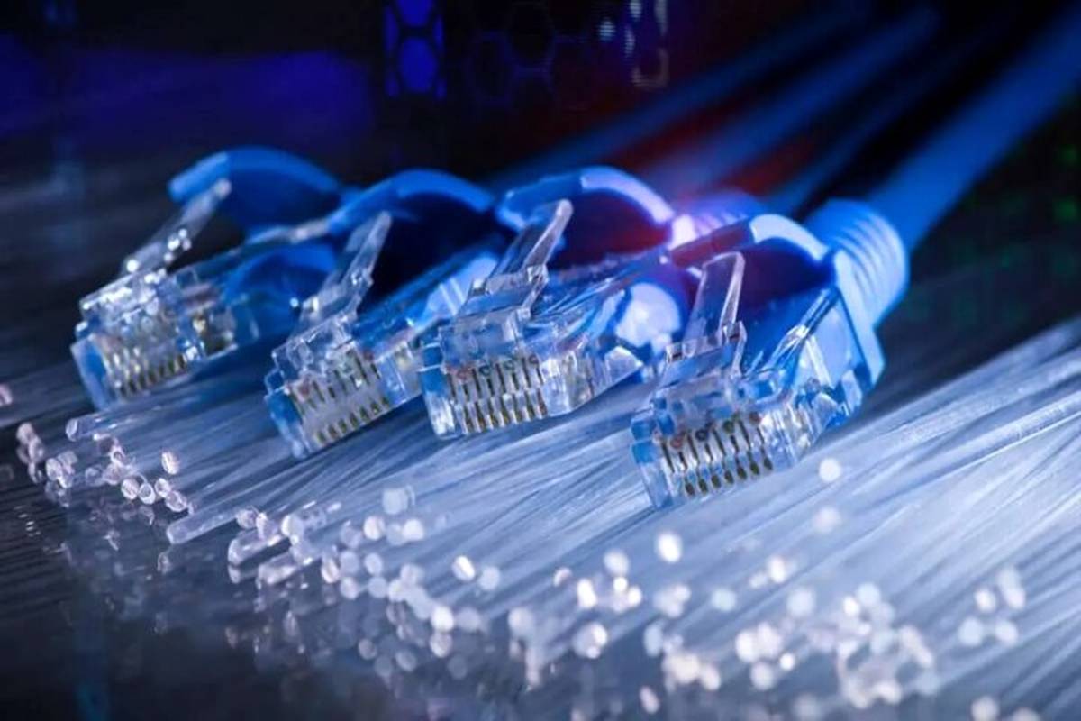 لیزر جدید، سرعت اینترنت را ۱۰ برابر میکند