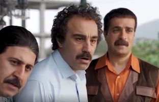 قسمت 7 پایتخت 7: کنایه نقی معمولی به حواله‌های خودرو بازیکنان تیم ملی فوتبال در پایتخت  + ویدئو