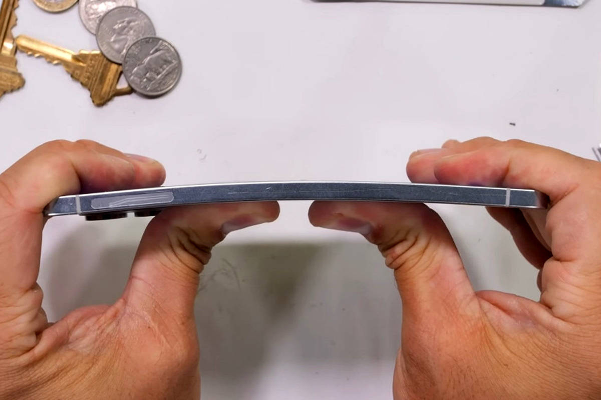  آیا Galaxy S25 Edge در تست مقاومت جان سالم به در می‌برد؟ + ویدئو