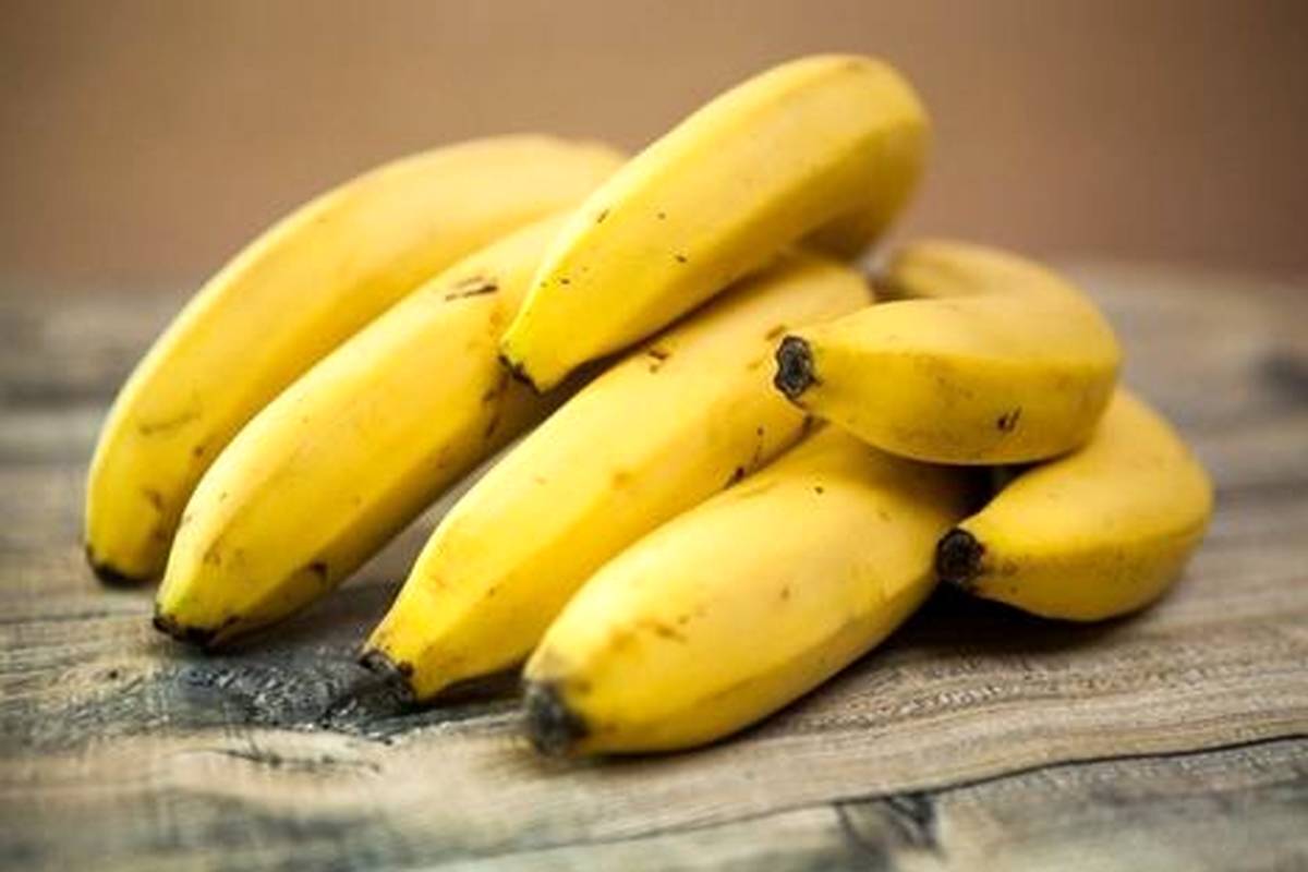 چرا برخی با خوردن موز سردرد می‌گیرند؟