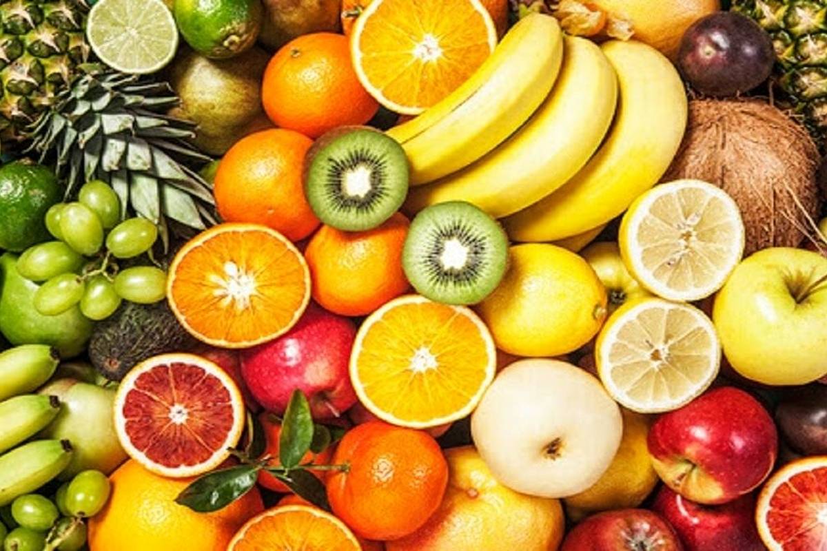 هسته این میوه سمی است و باعث مرگ می‌شود 