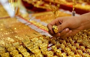 قیمت طلا امروز ۳۰ بهمن ۱۴۰۳ / عقبگرد طلا در بازار