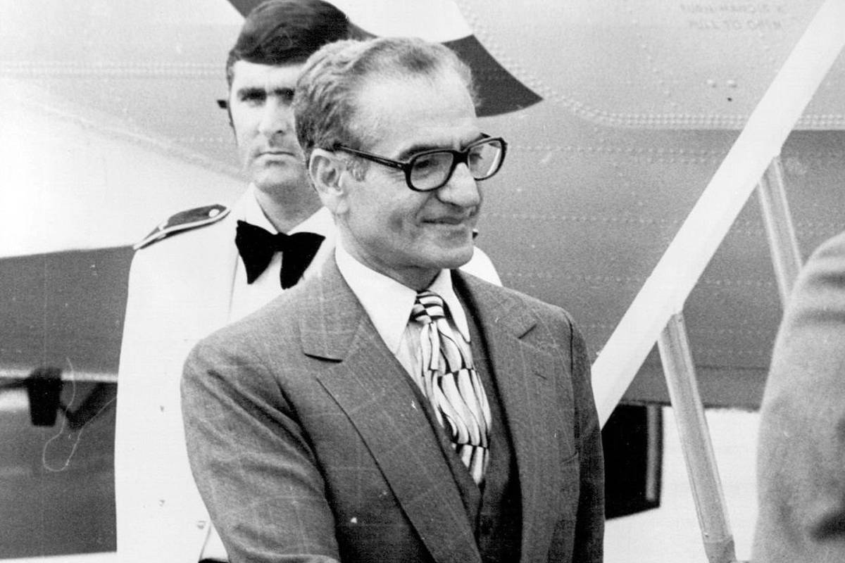 بازدید «محمدرضا پهلوی» از یک کارخانه فولاد در استرالیا؛ سال 1353