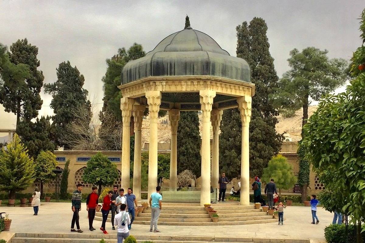 فال حافظ امروز پنجشنبه 26 تیر ماه 1404