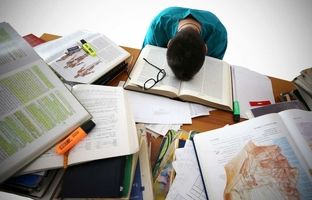 8روش اثبات‌شده علمی برای اینکه سر امتحان جواب سوالات یادتان بیاید