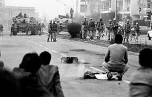 تهران در پنج ساعت آخر حکومت پهلوی + عکس