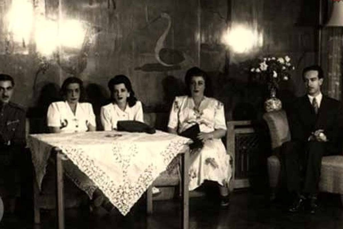 همسران دوم و سوم رضاخان در یک قاب؛ سال 1324