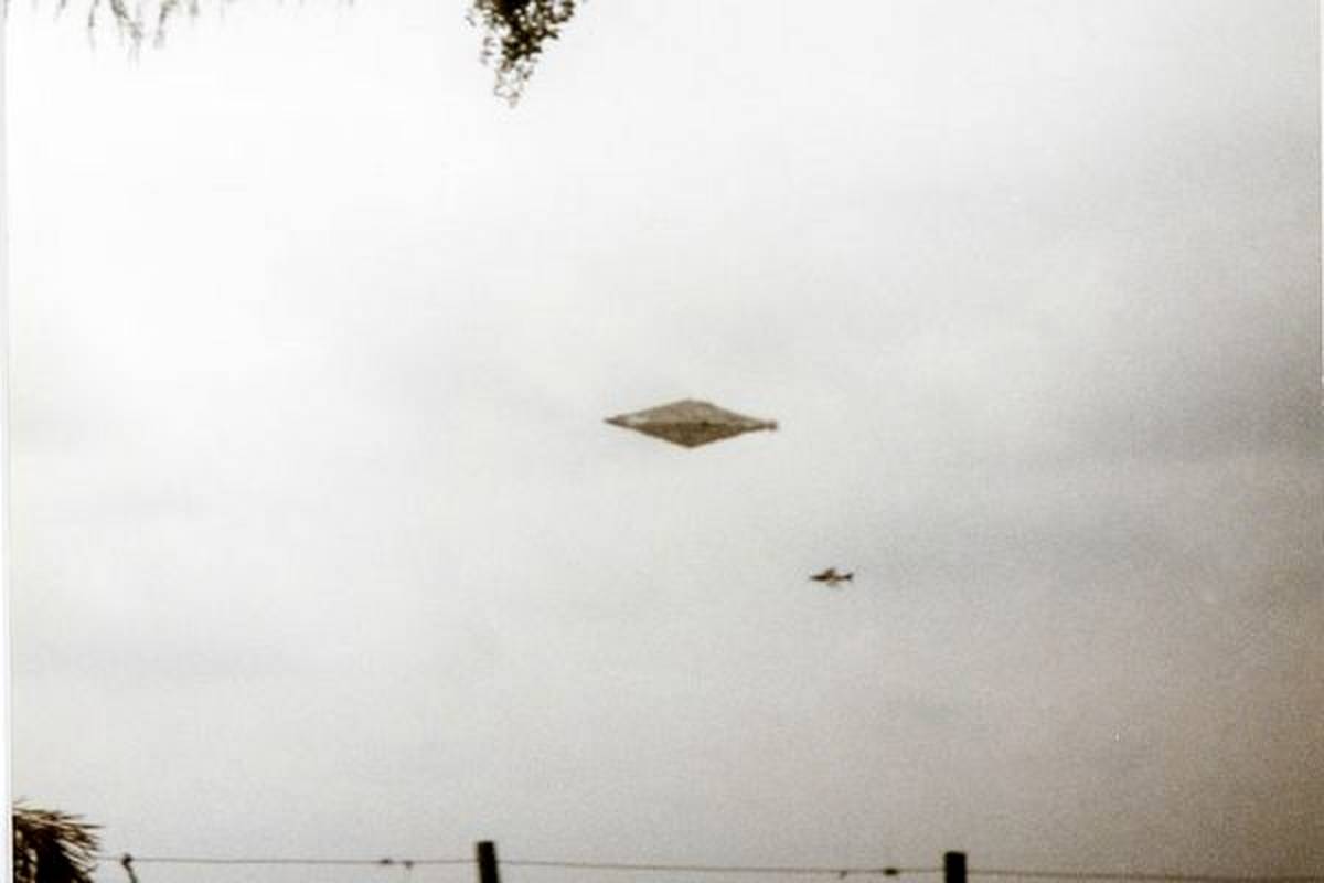 ماجرای واضحترین عکس تاریخ از یک «بشقابپرنده»؛ رازی که هنوز سر به مهر است