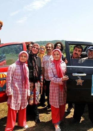 «سارا و نیکا» سریال پایتخت 5 در تهران و در 20 سالگی