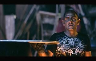 کارتن خوابی که بازیگر شد + ویدئو
