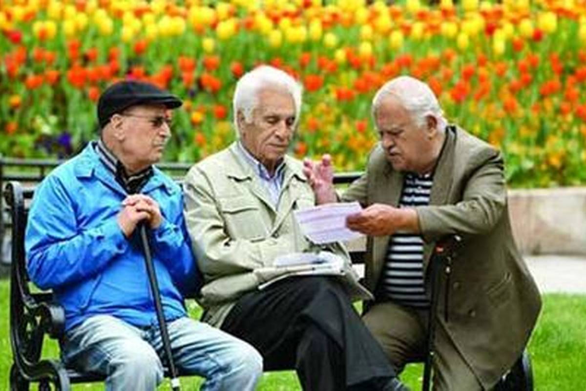 جزئیات وام ضروری ۵۰ میلیونی بازنشستگان؛ ثبت نام از ۱۷ فروردین