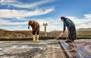 چطور در خانه تکانی عید آب کمتری مصرف کنیم؟