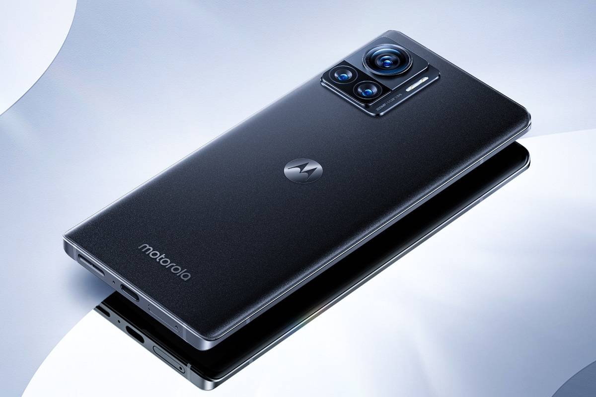 گوشی پرچمدار Moto X30 Pro با دوربین 200 مگاپیکسلی عرضه شد