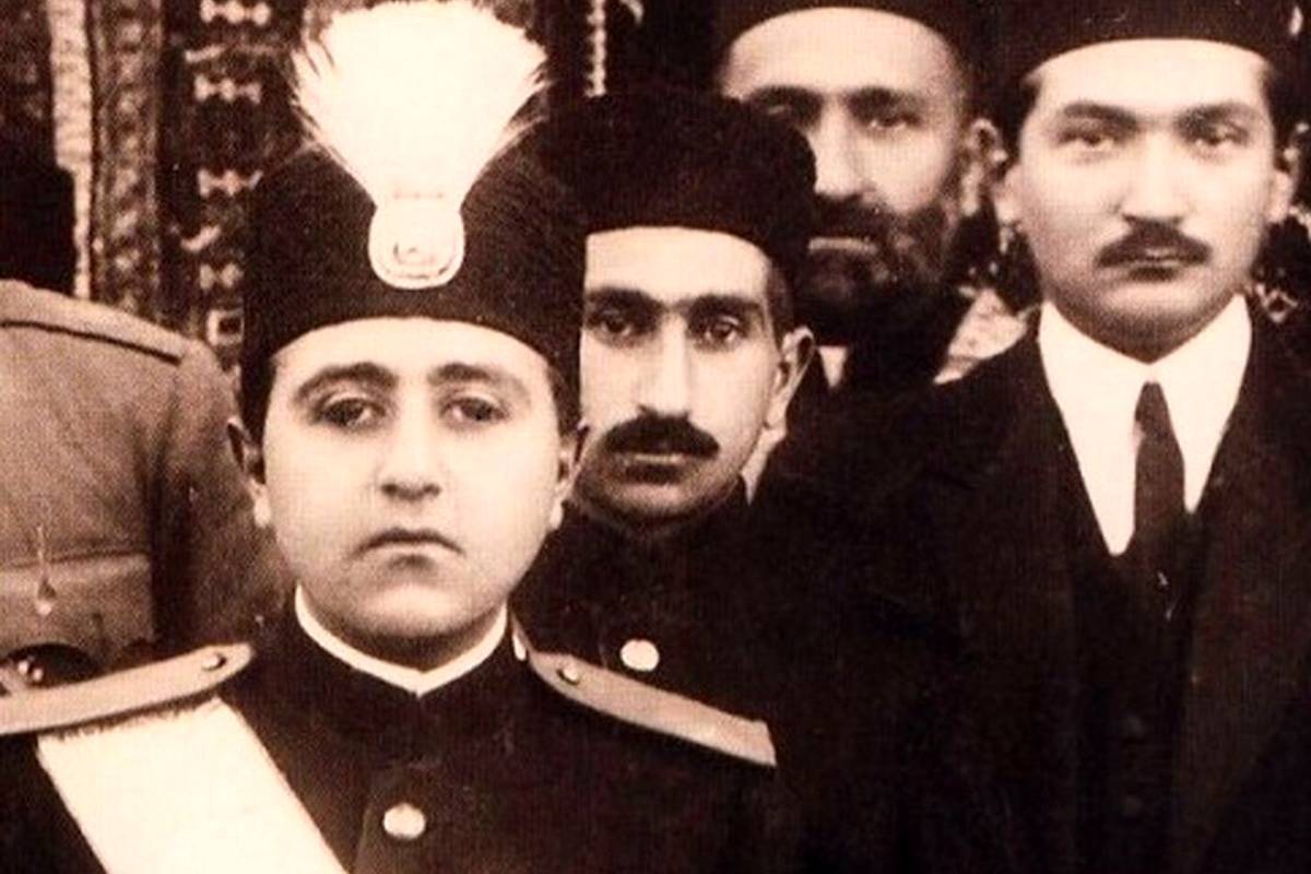 (تصویر) سه «تبعیدی سلطنتی» در یک قاب؛ از قاجار تا پهلوی