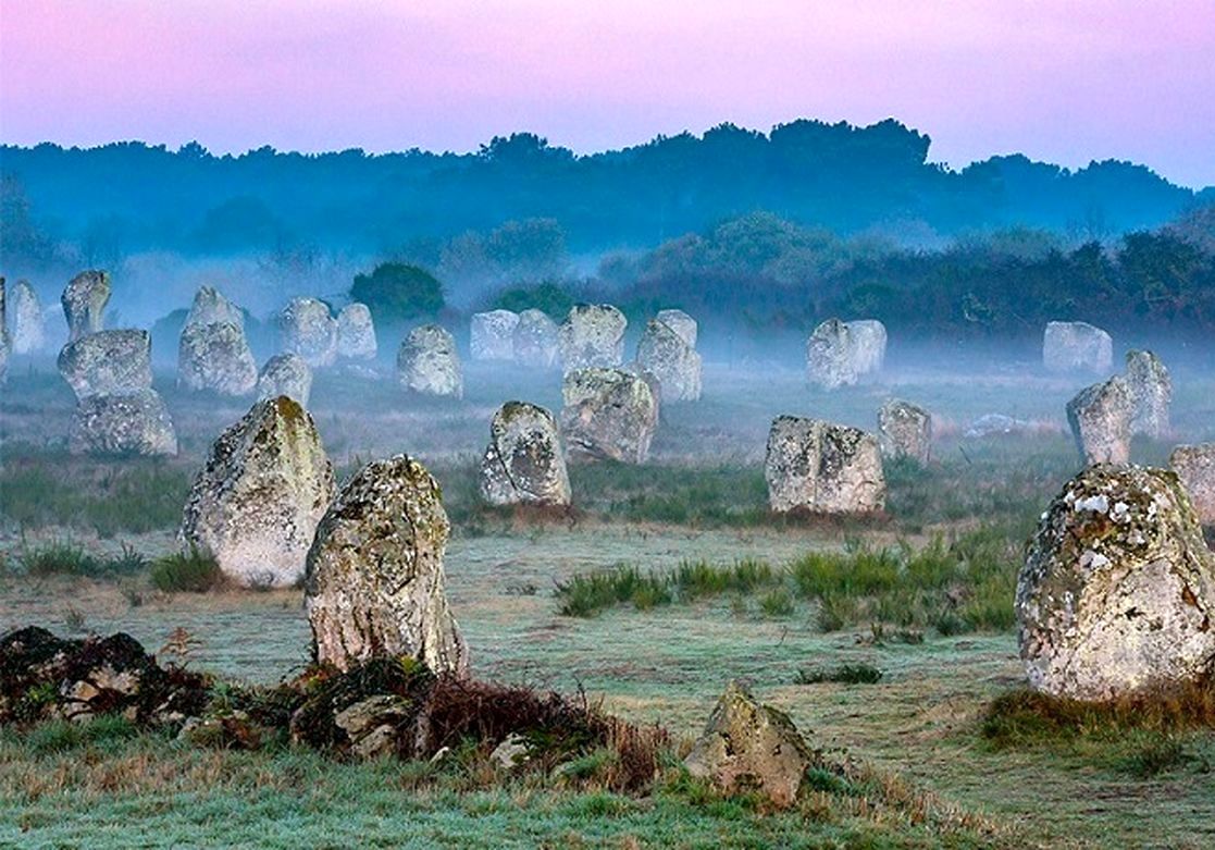 (تصاویر) راز «سنگستان» 6 هزارسالۀ فرانسوی؛ دینِ گمشده یا سربازانِ سنگ‌شده؟
