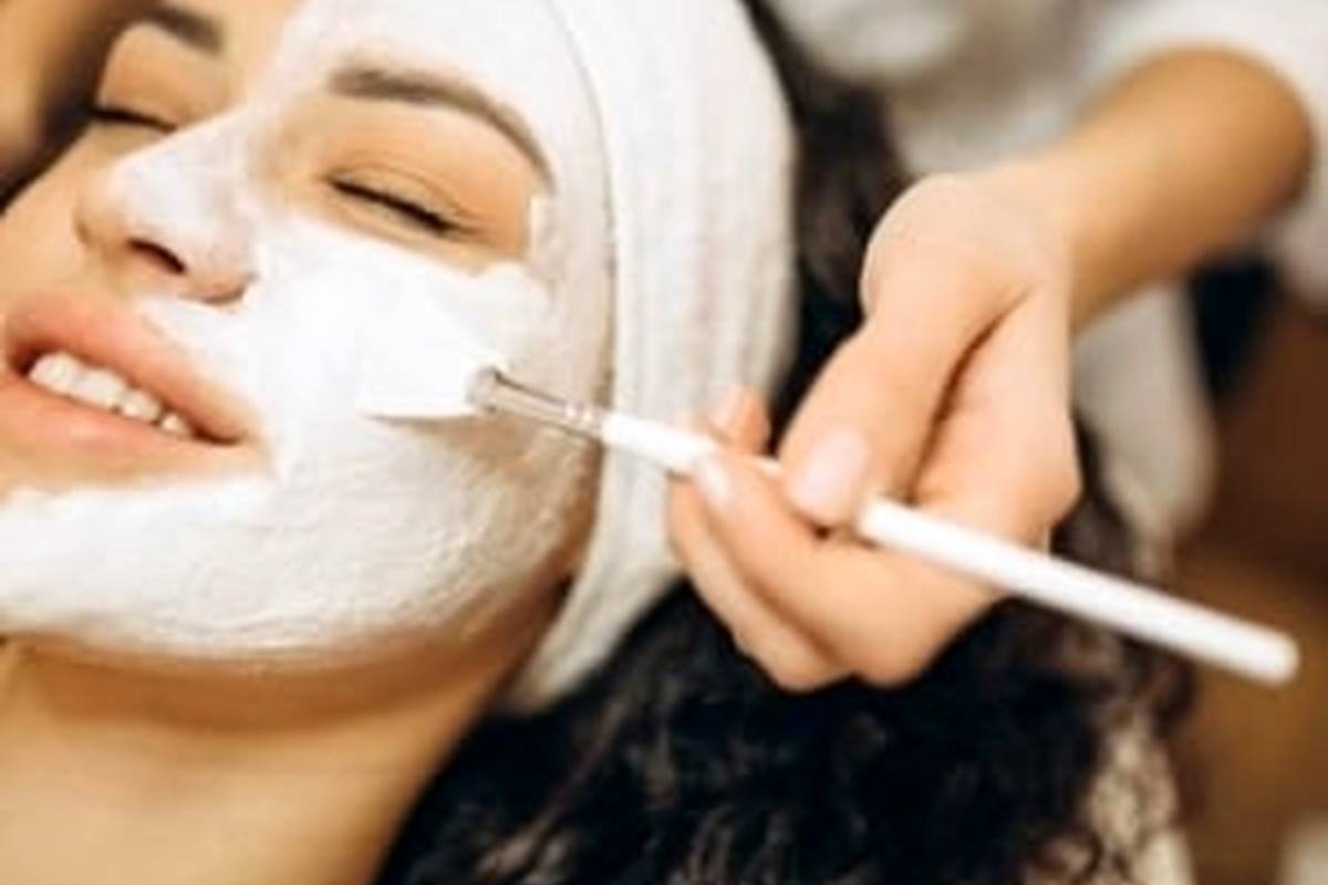 زیبایی و جوانسازی پوست با ماسک میوه های زمستانی