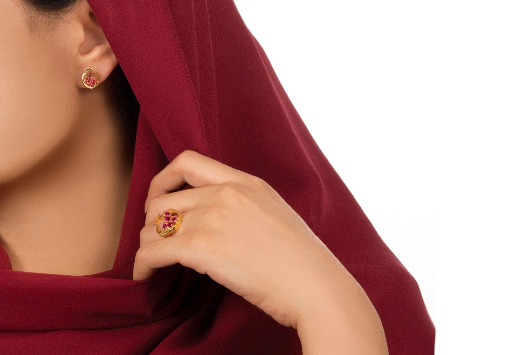 با این اکسسوری ها استایل شب یلداتو تکمیل کن