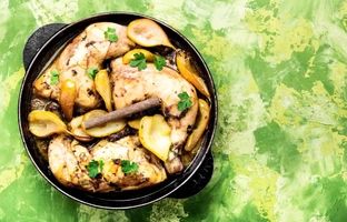 طرز تهیه خورش گلابی به روش‌های متفاوت