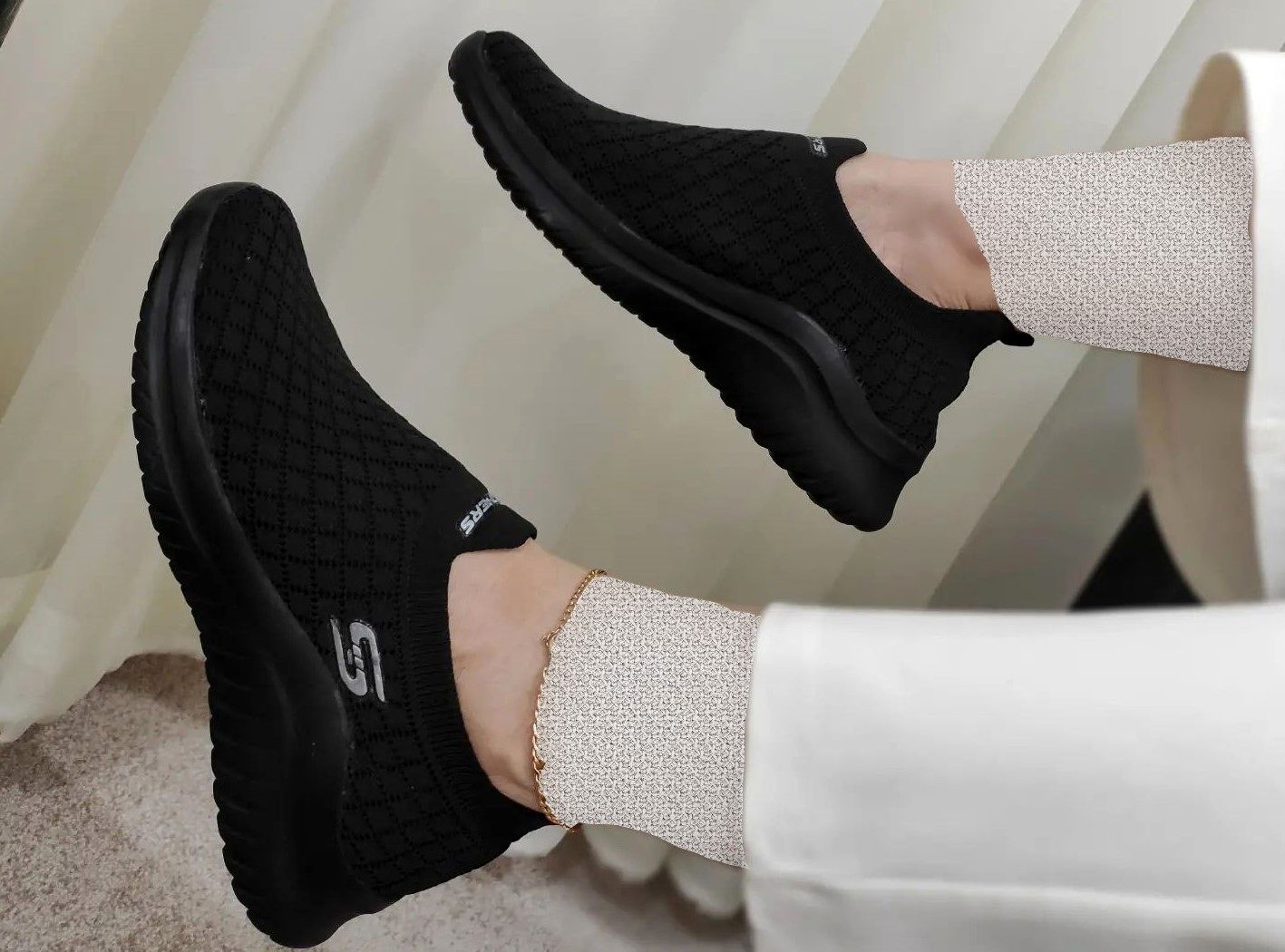 راهنمای خرید کفش طبی مناسب/چه کسانی باید از کفش طبی استفاده کنند؟