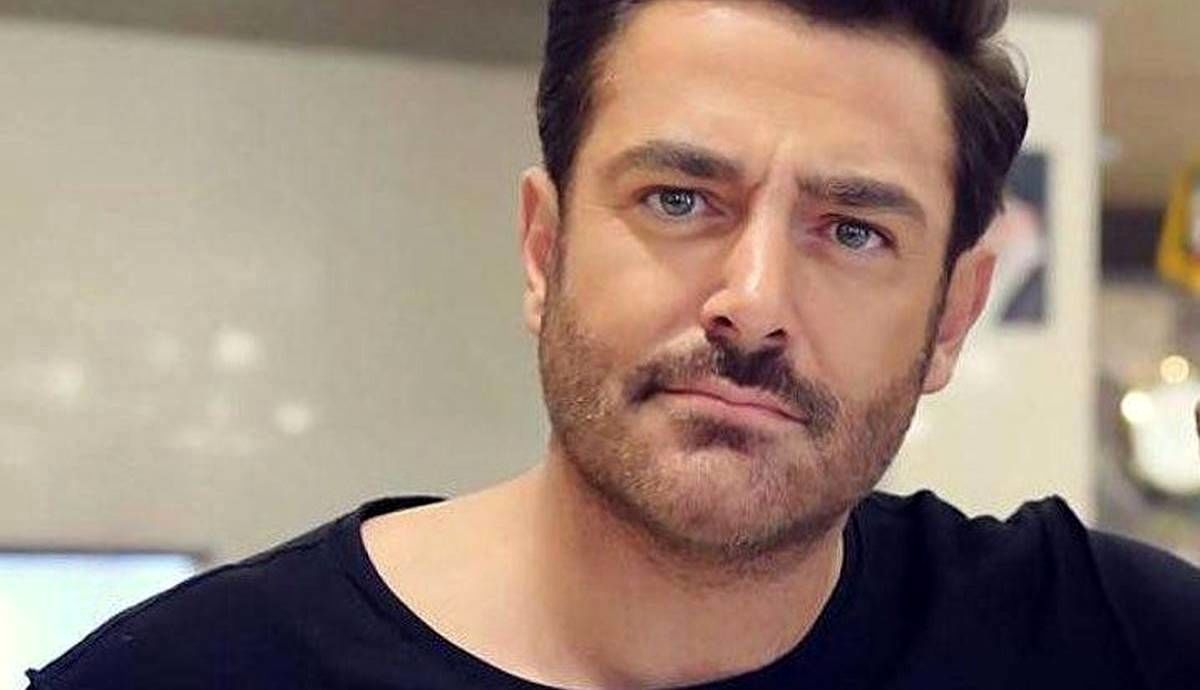 (تصویر) ژست خاص رضا گلزار در کنار خودروی شاسی‌بلندش