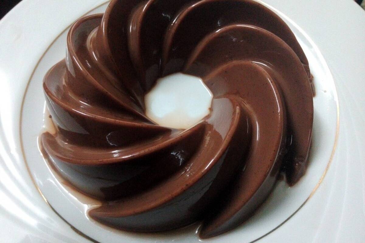 طرز تهیه دسر شکلاتی رژیمی، با خیال راحت دسر بخورید!