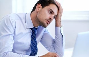 6نشانه که در کودکی حس اعتبار و ارزشمندی‌ دریافت نکرده‌اید