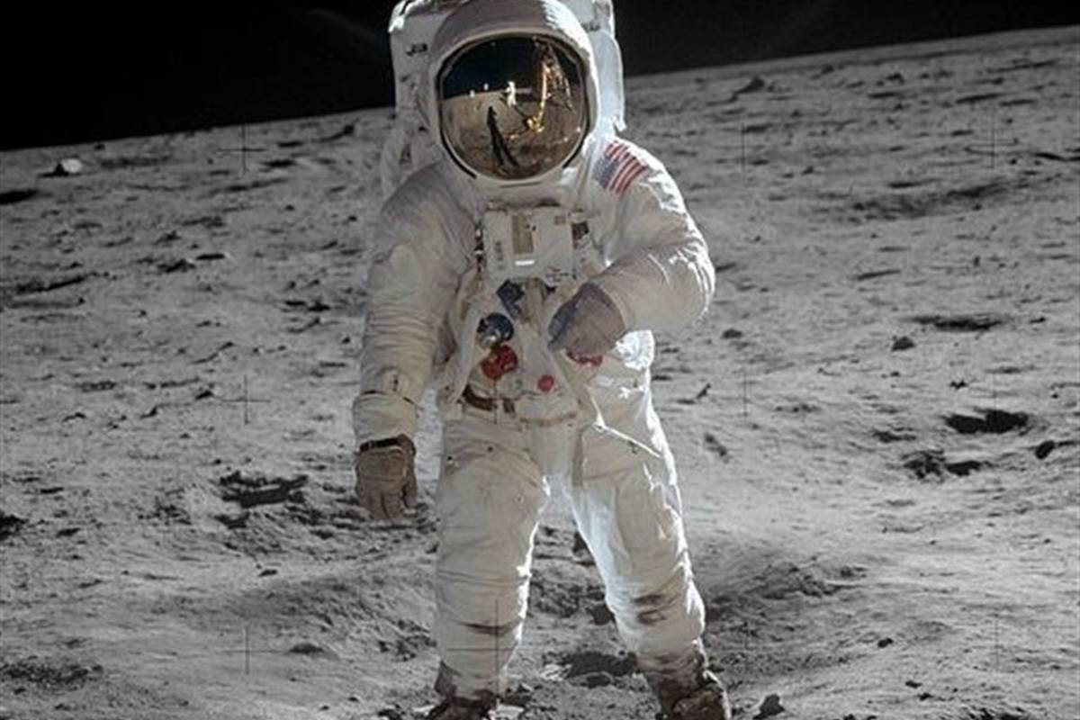 لباس جدید فضانوردان، ۵ دقیقه‌ای ادرار را به آب آشامیدنی تبدیل می‌کند