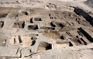 باستان‌شناسان گنجینه‌ای از طلا در مصر کشف کردند