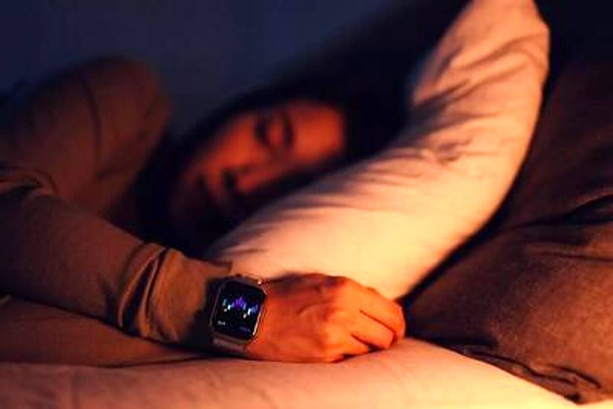 خوابیدن به پهلوی چپ چه بلایی بر سر قلب و مغز میآورد؟