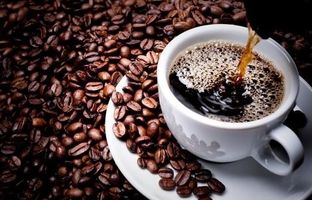 شایع‌ترین عوارض مصرف کافئین + ویدئو