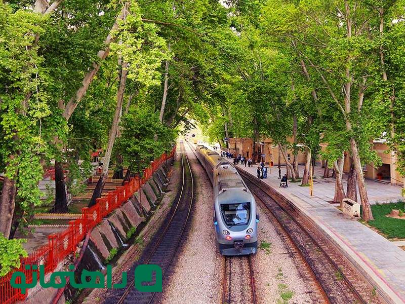 با قطار به استقبال بهار؛ ۵ مسیر شگفت‌انگیز ریلی برای سفر نوروزی + قیمت