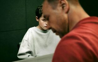 «نوجوانی» سریالی باورپذیر و عمیقاً تأثیرگذار/ برداشت‌هایی سیاه از مردانگی