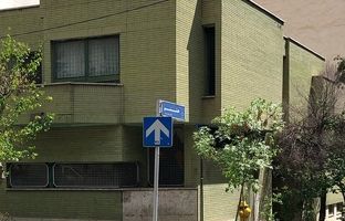 ساختمانی در سهروردی تهران که حواس همه را پرت می‌کند