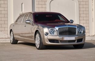 رویارویی تجمل در ابوظبی / بنتلی مولسان گرند لیموزین، پاسخ باشکوه به سلطه رولزرویس