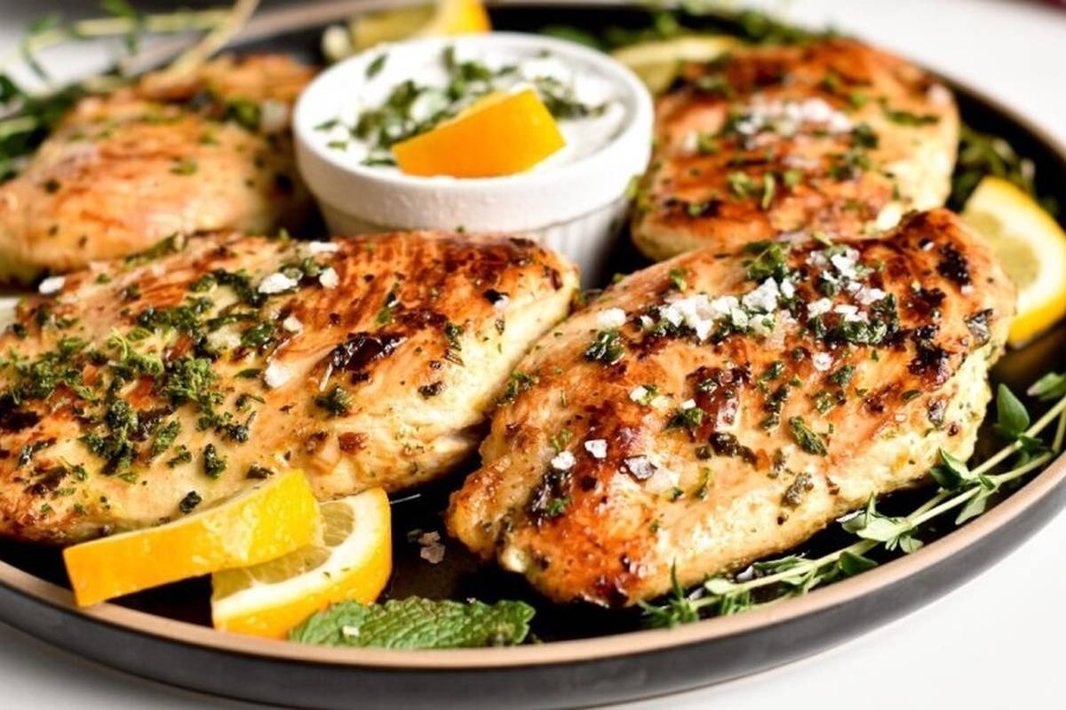 آموزش یک مدل مرغ مزهدار شده، طعم هیجانانگیز و لذیذ